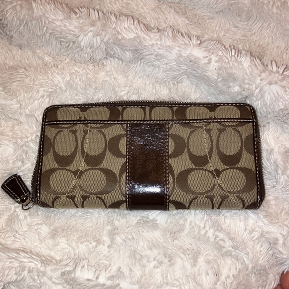 Vintage coach wallet - Picture 2 of 6